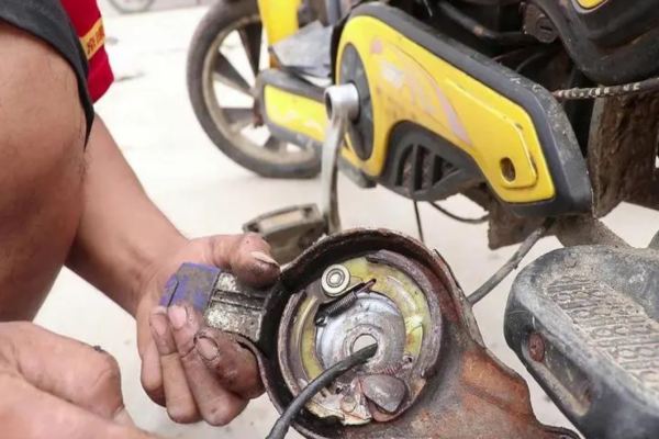 白城市电动车刹车故障